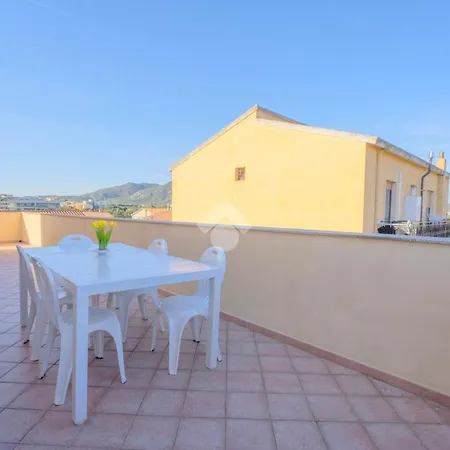 L'attico Di Loredo Apartamento Olbia