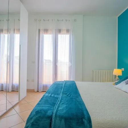 Апартаменти L'attico Di Loredo