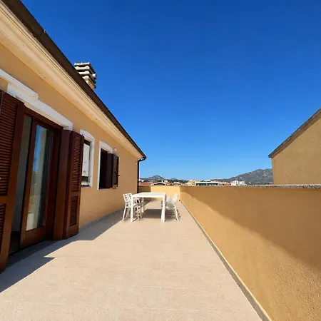 Apartamento L'attico Di Loredo Olbia
